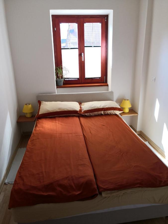 Red Apple Apartment โบเว็ก ภายนอก รูปภาพ